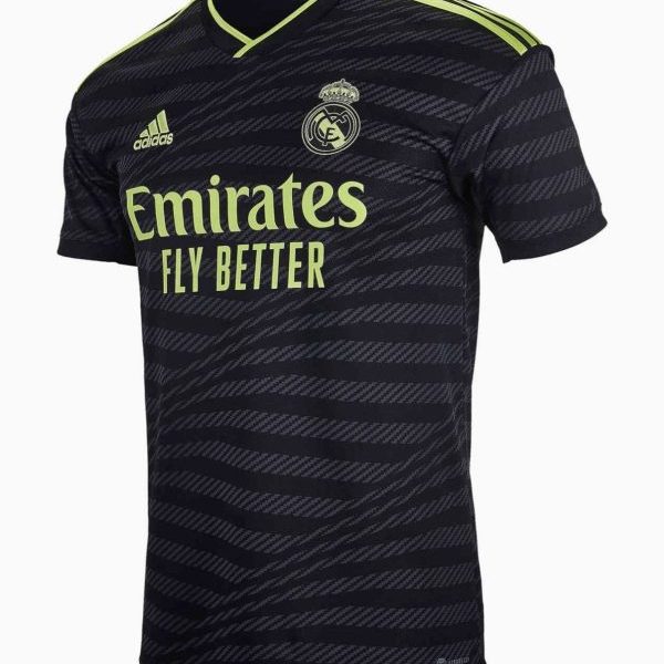 GOSTUJOČI TRETJI DRES REAL MADRID C.F. 2022/23